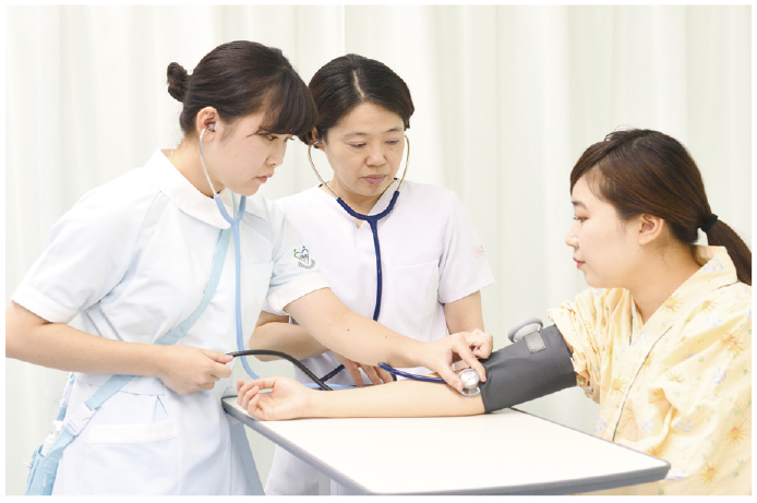 東京医療保健大学　学生